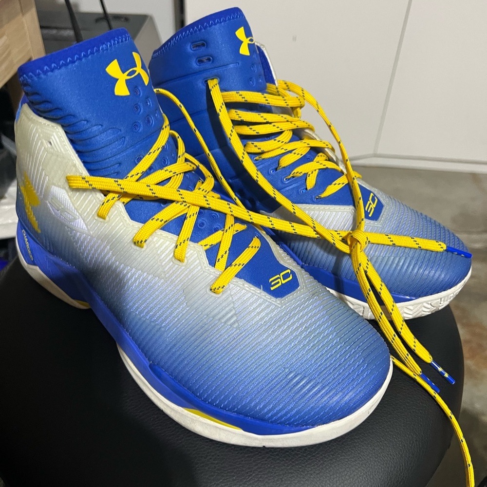 Under Amour Steph Curry 2.5 men’s basketball shoes size 10.5